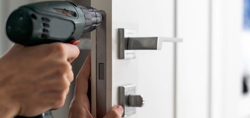 Locksmith For Lock Replacement Near Me in Fontana, CA