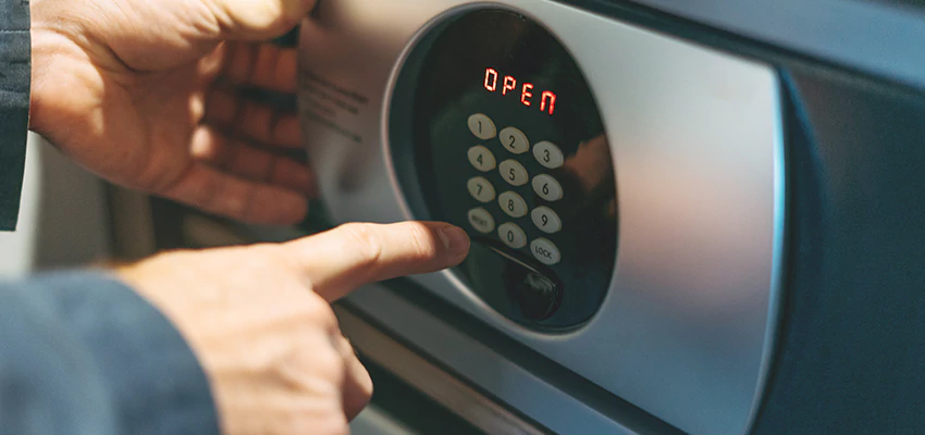 Cash Safe Openers in Fontana, California