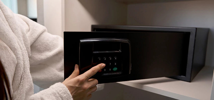 Safe Unlocking Service Company in Fontana, California