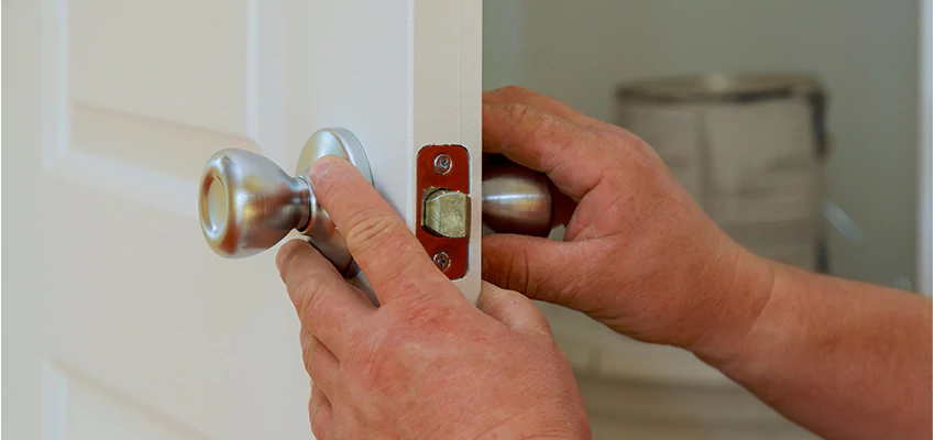 AAA Locksmiths For lock Replacement in Fontana, California